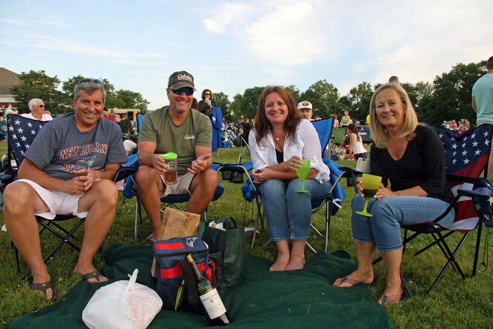Riverfront Music Series: The Blue Tones thumbnail