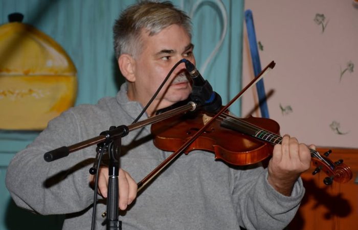 Fiddle Tunes with Joe Lavariere thumbnail
