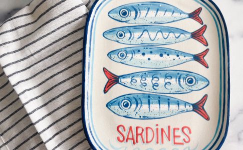 Paint Your Own Pottery: Sardine Tray thumbnail